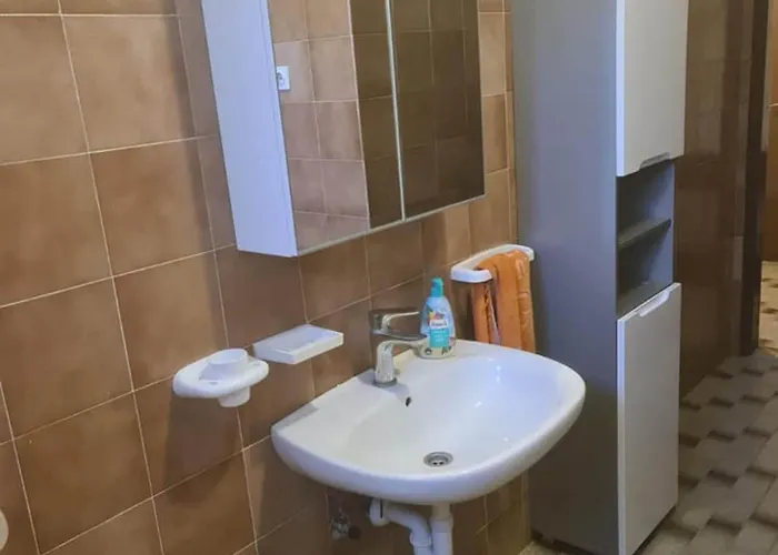 Rubbi - Three Bedroom With Terrace